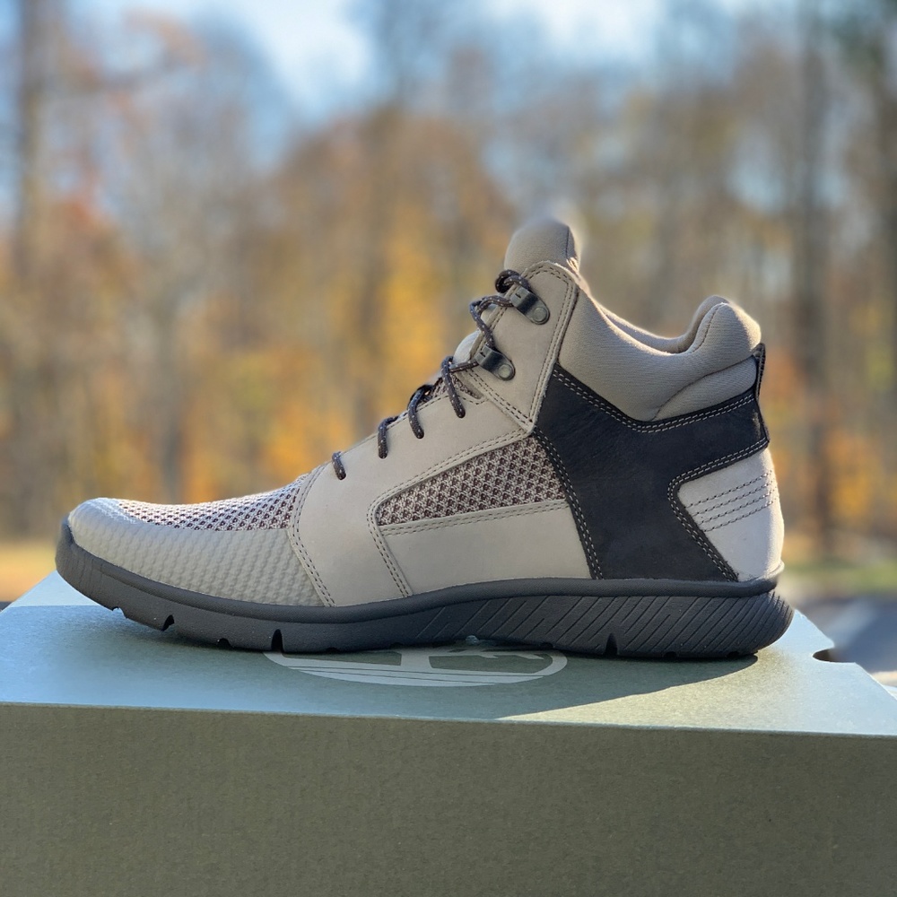 Timberland Men's Boltero Grey Chukka Boots - Picture 2 of 8